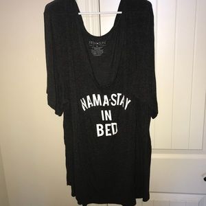 Plus size women’s loose slouchy tee